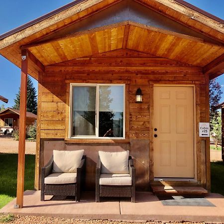 Mountain Ridge Cabins & Lodging Between Bryce And Zion National Park Хатч Экстерьер фото